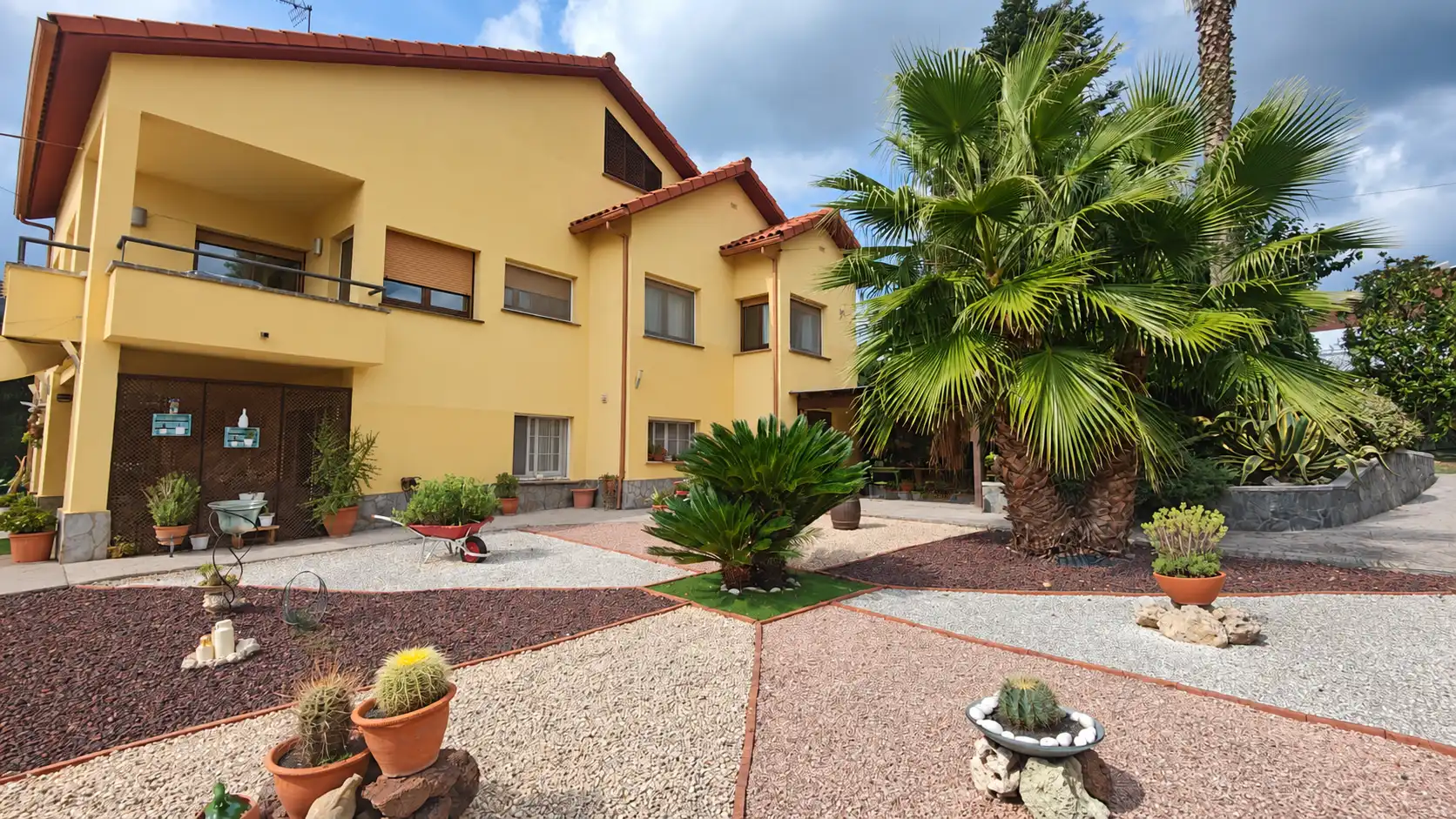 Detached house with pool for sale in Bigues i Riells del Fai, imagen 2