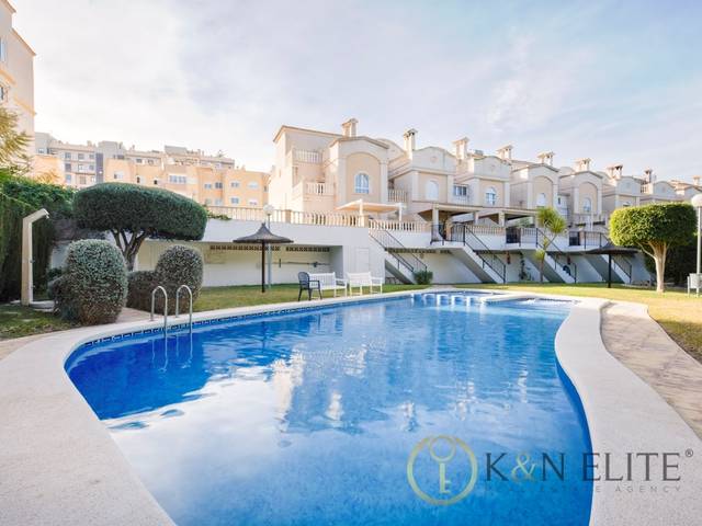 Casa-chalet en Venta en Calle Britania en Alicante Golf