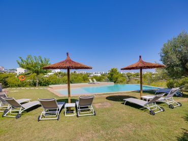 Pis amb piscina en venda a De las colinas