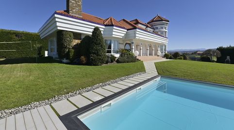 Excelente chalet con piscina cerca de Suances, image 2