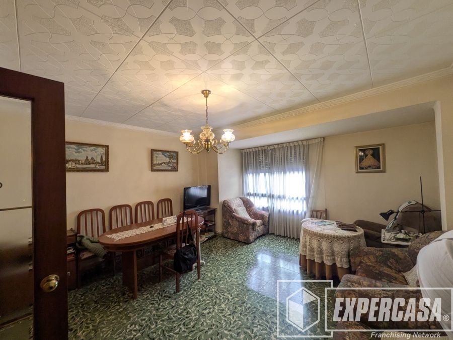Sala d'estar de Pis en venda en Castellón de la Plana / Castelló de la Plana amb Terrassa i Moblat