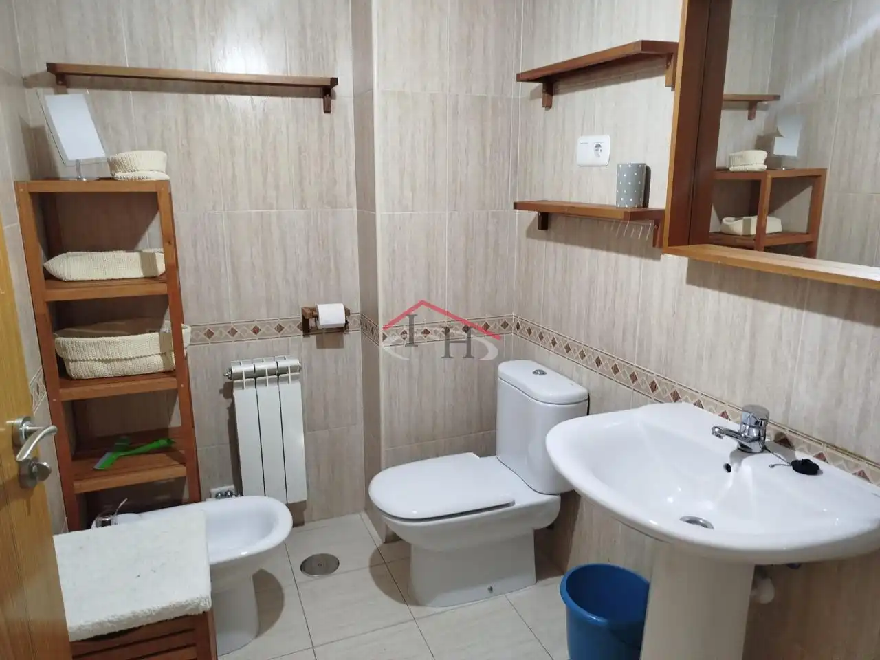 Badezimmer von Wohnungen zur Miete in Villaquilambre mit Heizung, Parkett und Terrasse