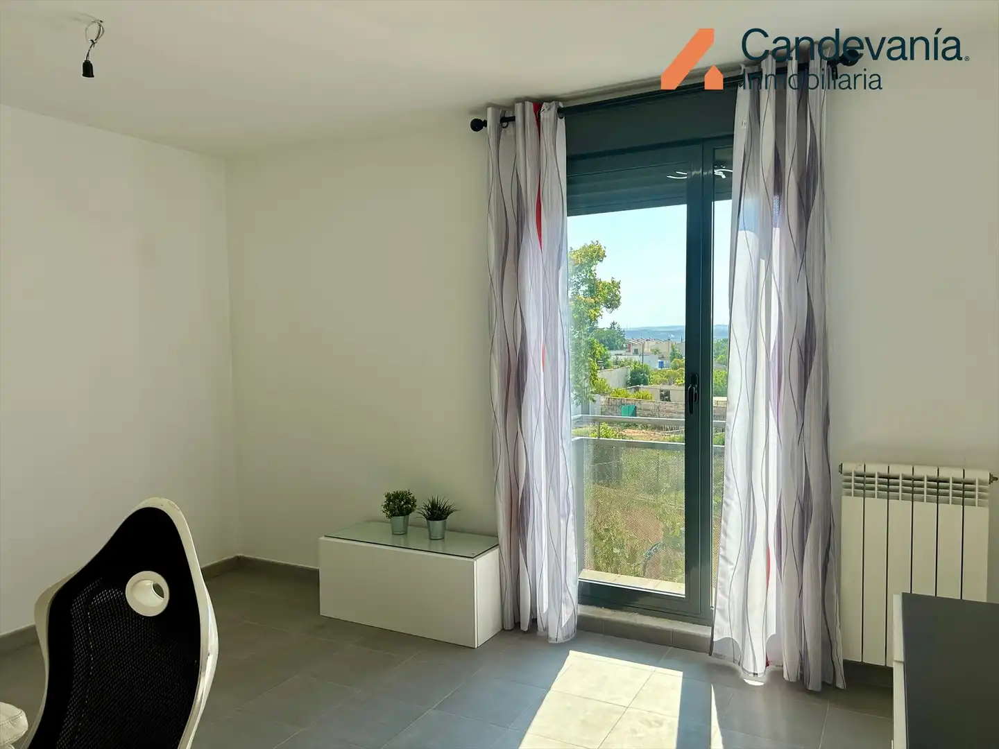 Terrassa de Casa adosada en venda en San Mateo de Gállego amb Aire condicionat, Calefacció i Jardí privat