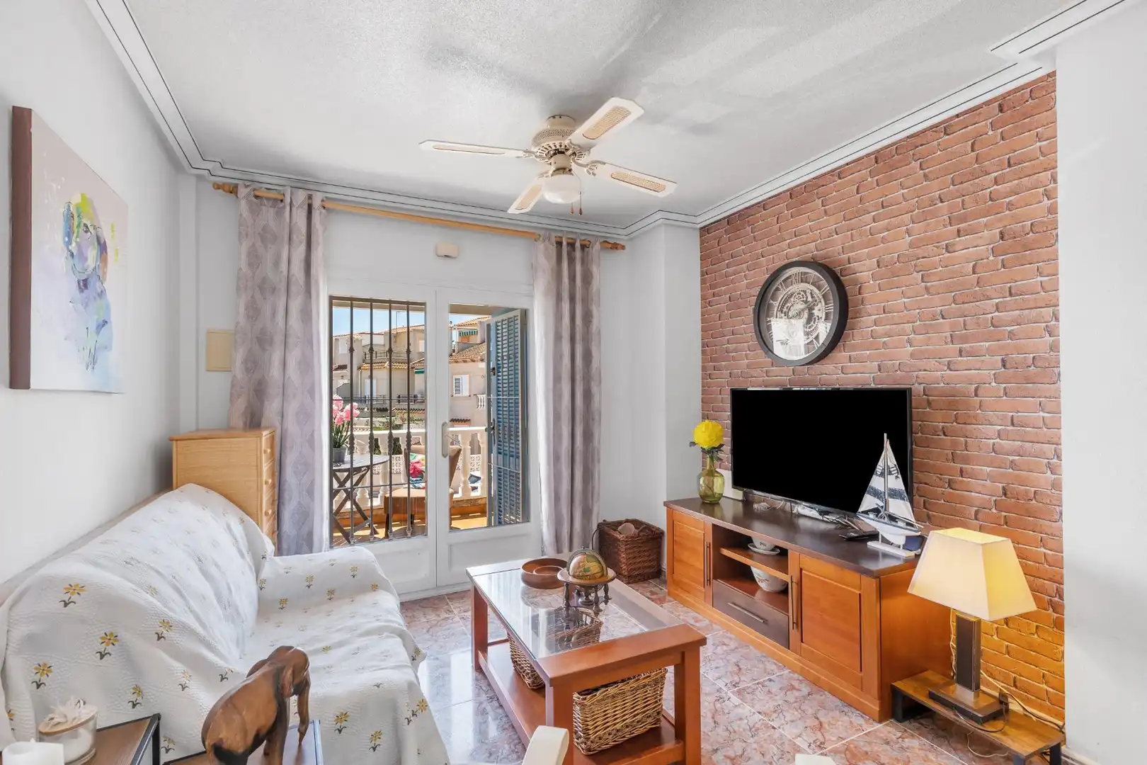 Sala de estar de Ático en venta en Guardamar del Segura con Aire acondicionado, Terraza y Piscina