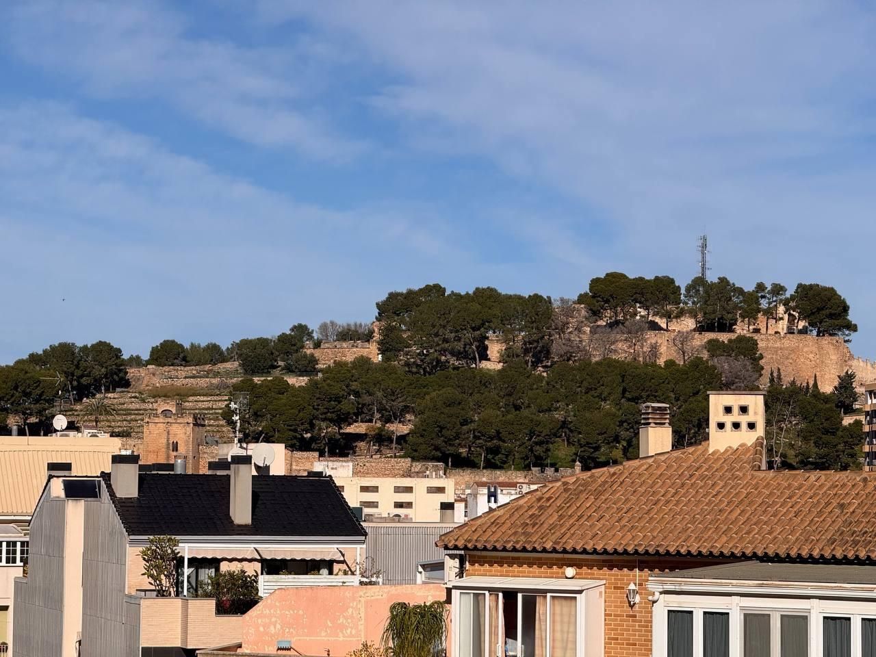 Vista exterior de Àtic en venda en Dénia amb Aire condicionat, Terrassa i Traster