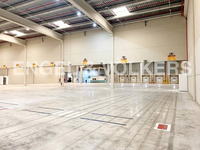Nave industrial en Alquiler en Zona Franca - Port