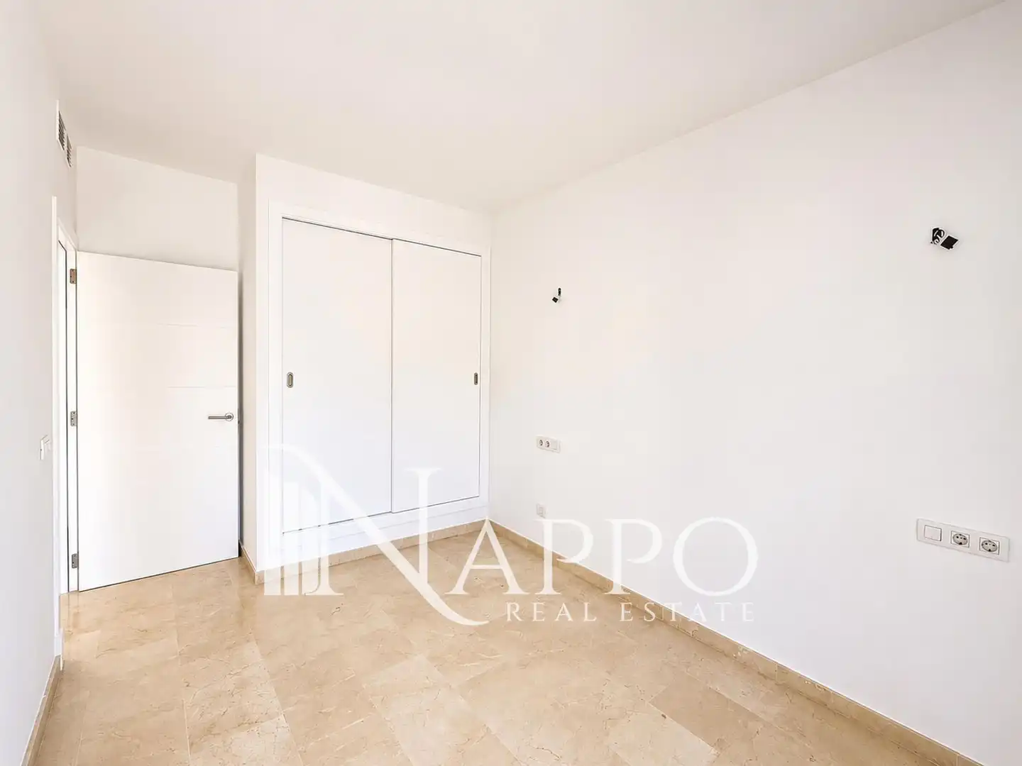 Piso con ascensor en venta en Caro, imagen 6