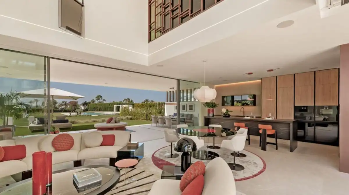 Wohnzimmer von Haus oder Chalet zum Verkauf in Marbella mit Klimaanlage, Privatgarten und Terrasse