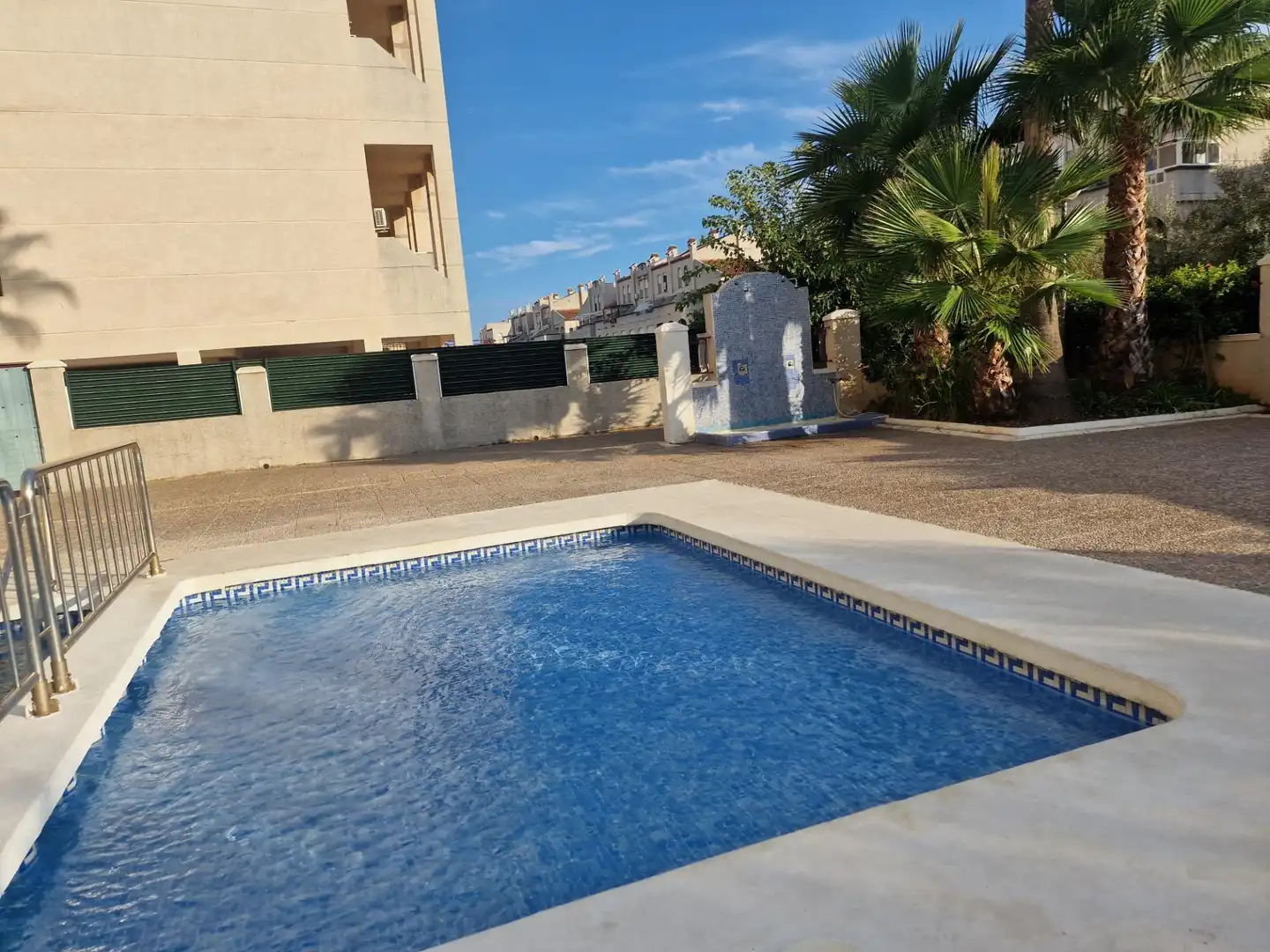 Apartament amb piscina en venda a Avenida LA MARINA, imagen 32