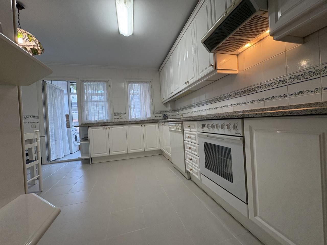 Küche von Wohnung zur Miete in  Toledo Capital mit Heizung, Parkett und Terrasse