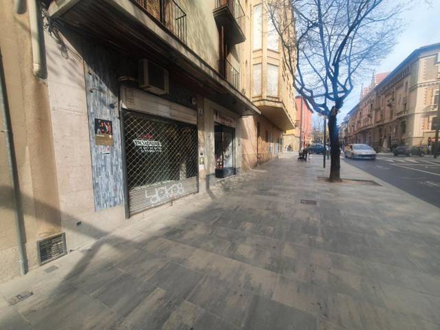 Local comercial en Alquiler en Carrer de Jacint Verdaguer, 6 en Centre