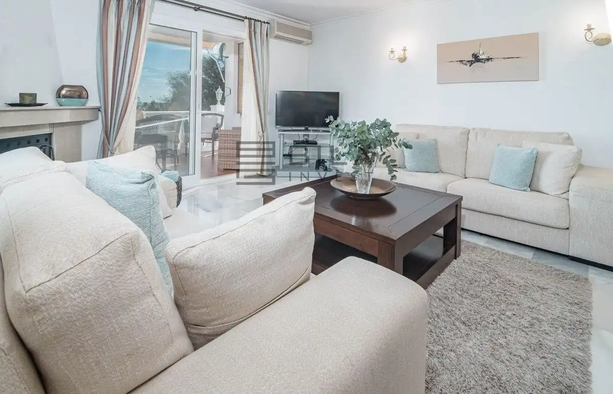 Chalet con piscina en venta en Calahonda, imagen 21
