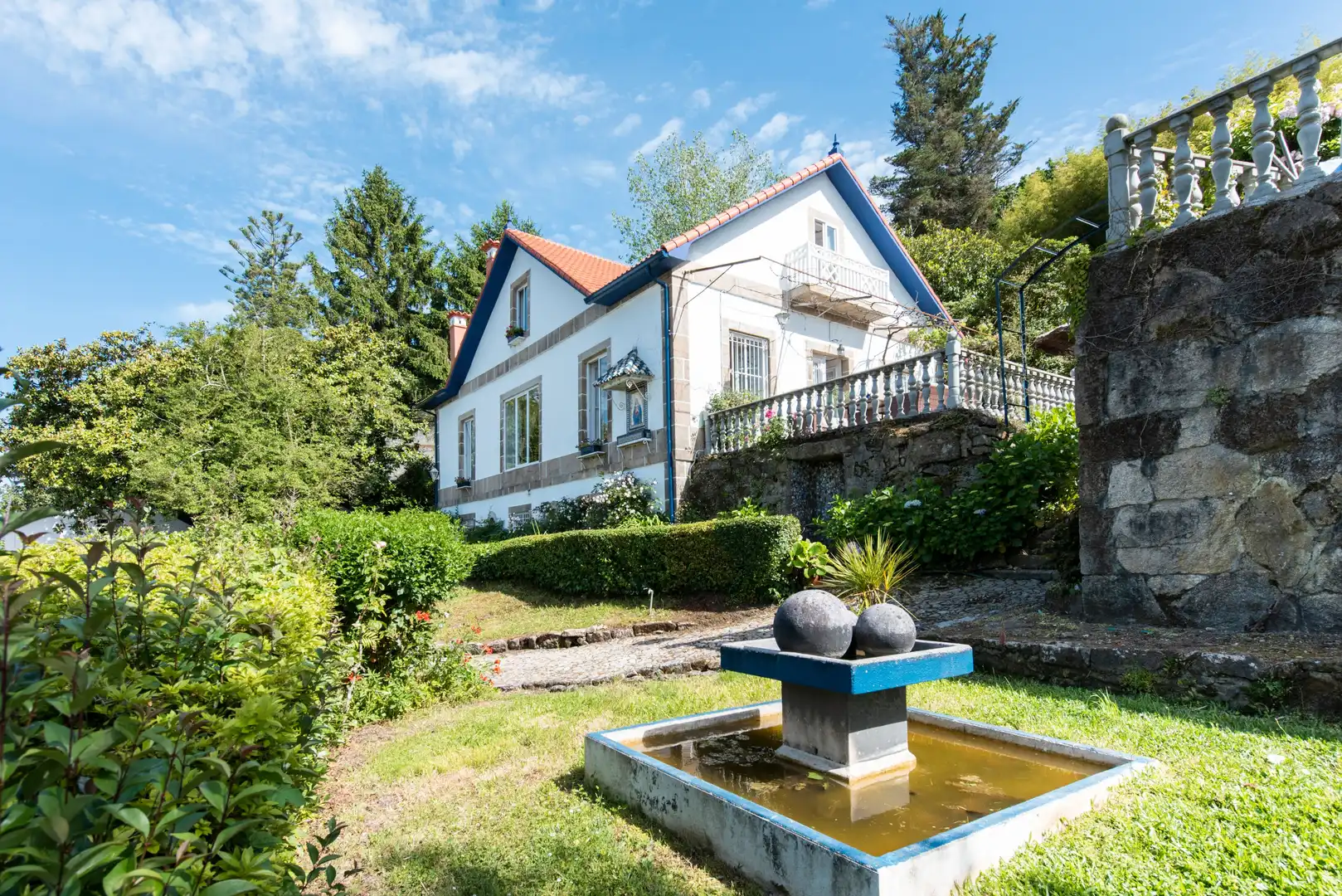 Vista exterior de Casa o chalet de alquiler en Redondela con Calefacción, Jardín privado y Parquet