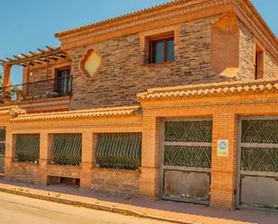 Vista exterior de Casa o xalet en venda en Ronda amb Aire condicionat, Terrassa i Piscina