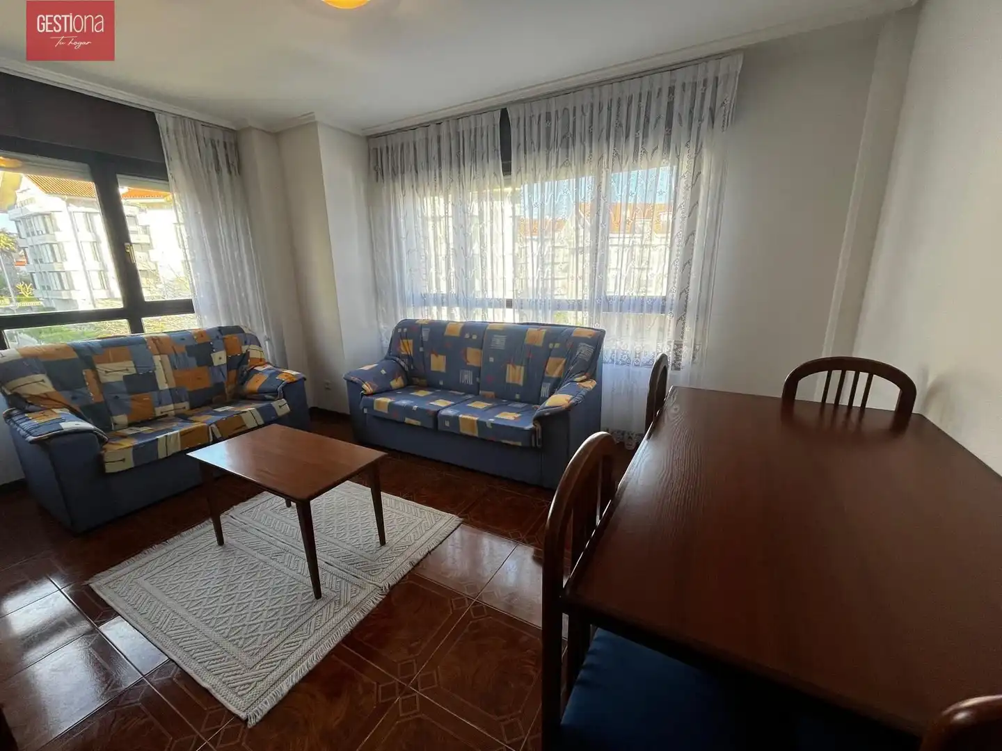 Sala de estar de Apartamento en venta en Noja con Calefacción, Terraza y Amueblado