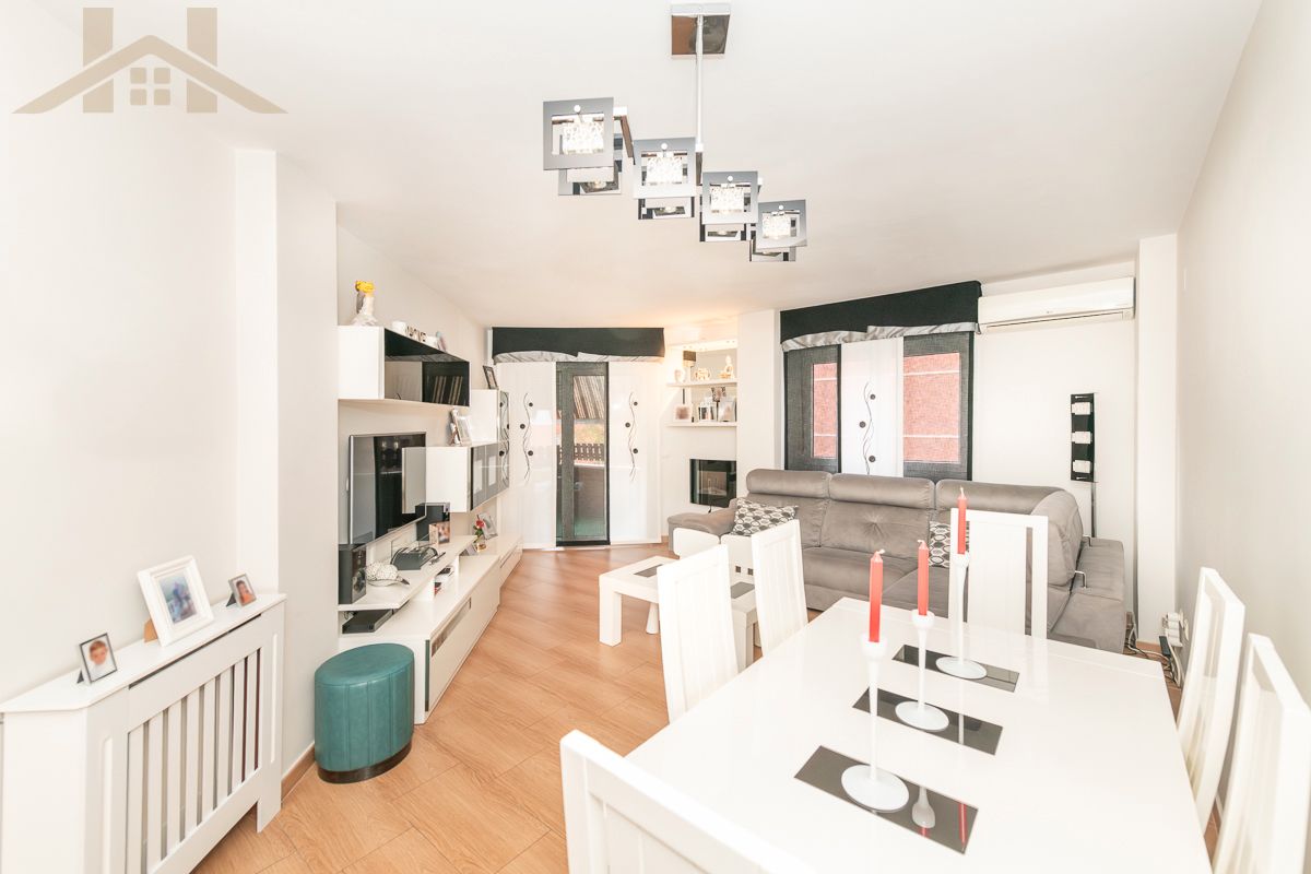 Dining room of Flat for sale in Valdemoro  with Air Conditioner, Heating and Terrace