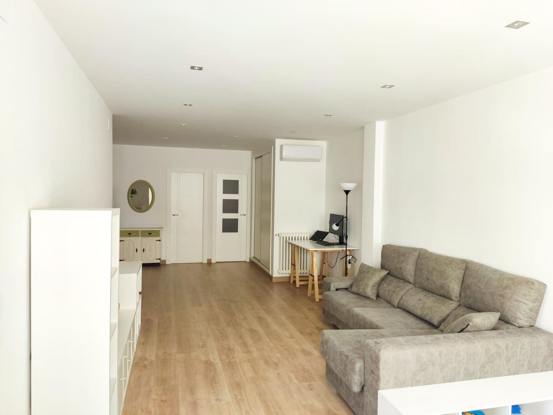 Sala d'estar de Pis en venda en  Albacete Capital amb Aire condicionat, Calefacció i Balcó