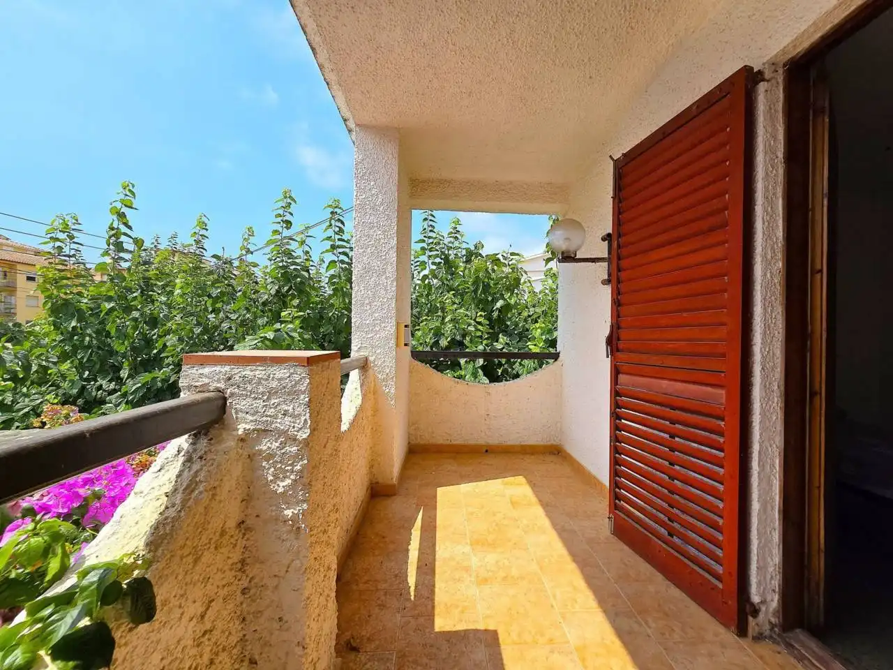 Terrassa de Casa o xalet en venda en Vilanova i la Geltrú amb Jardí privat i Terrassa
