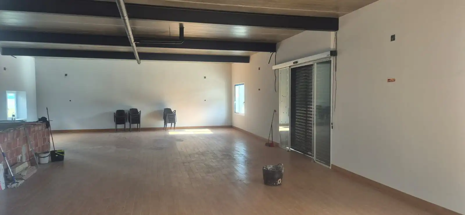 Local de alquiler en Granja de Rocamora con Parquet