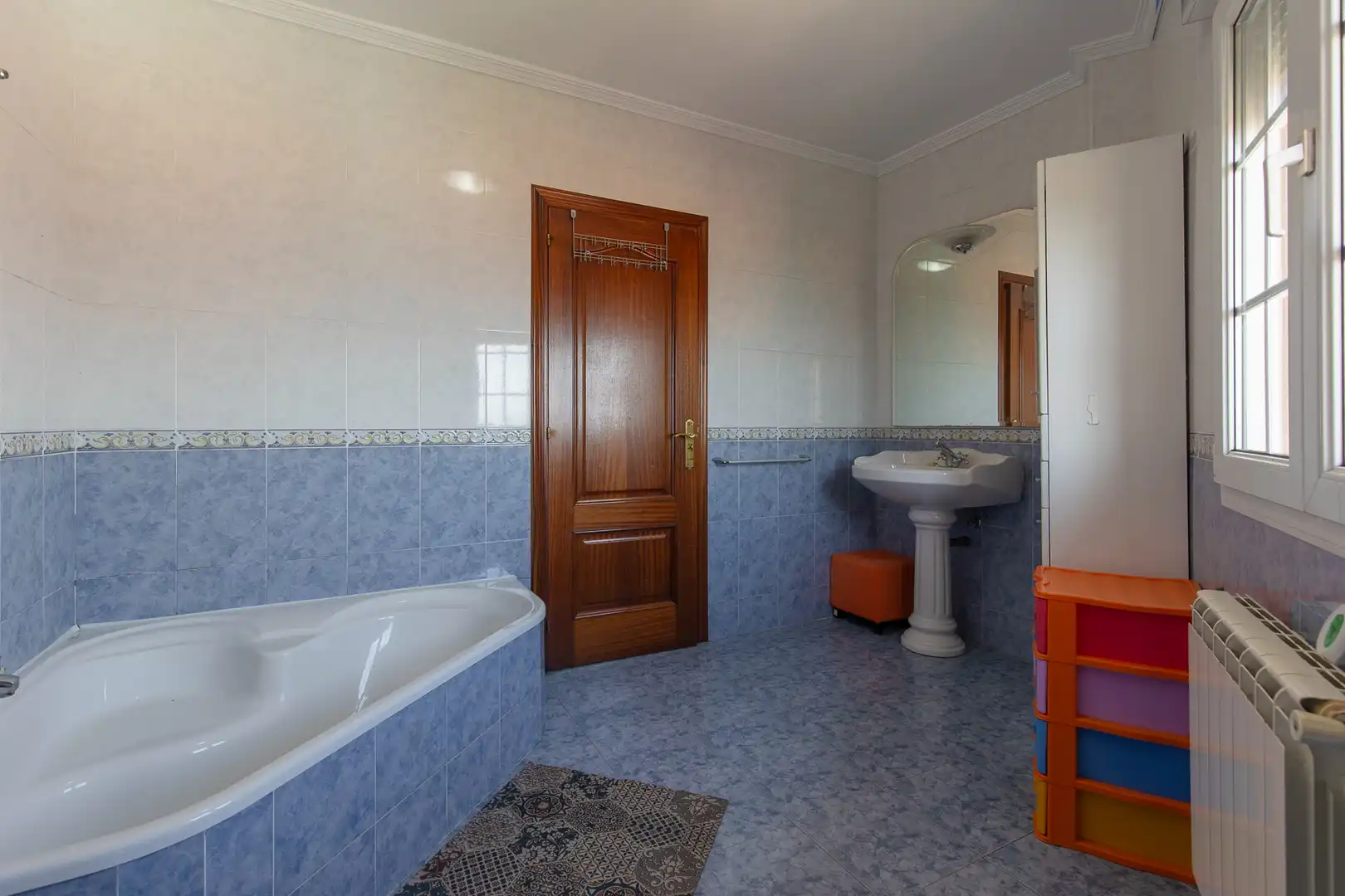 Bany de Casa o xalet en venda en A Pobra do Caramiñal amb Calefacció, Jardí privat i Parquet