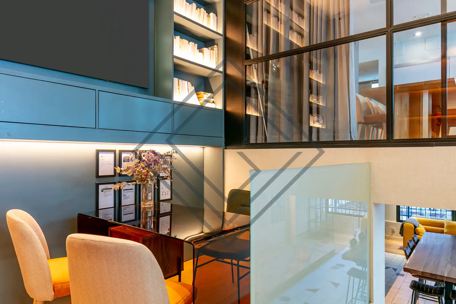Living room of Office for sale in Madrid