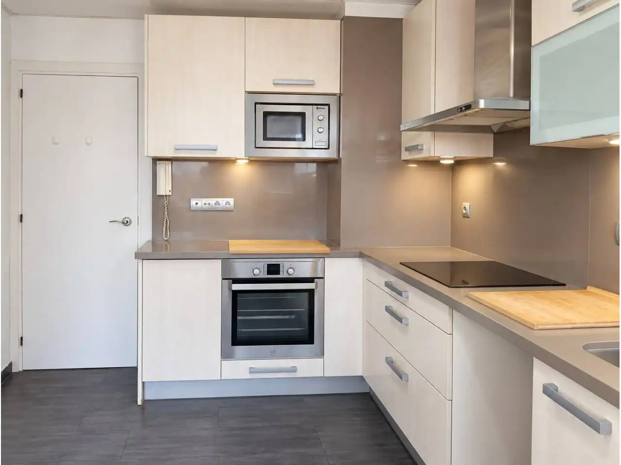 Appartamento con terrazza in affitto a Centre - Sant Oleguer, imagen 3