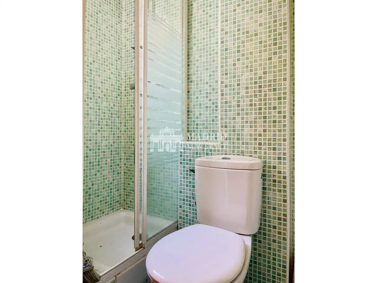 Badezimmer von Wohnung zur Miete in Madrid mit Klimaanlage, Heizung und Parkett