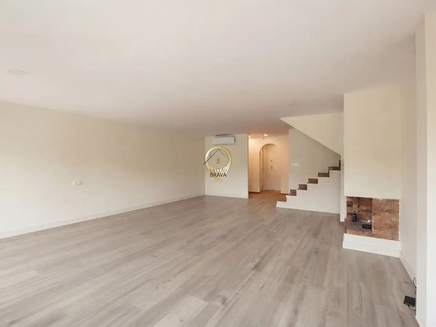 Maison mitoyenne avec terrasse à vendre à Carrer Hortènsia, imagen 5