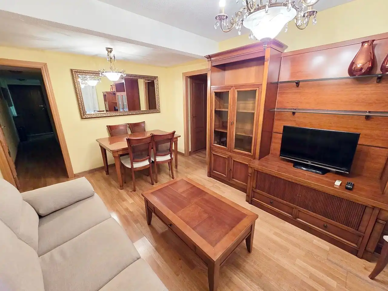 Sala de estar de Piso de alquiler en Leganés con Aire acondicionado, Calefacción y Parquet