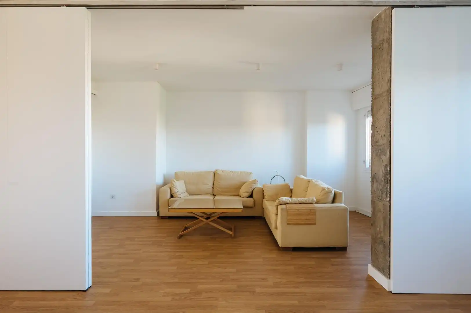 Living room of Flat for rent in Sevilla  with Air Conditioner and Furnished