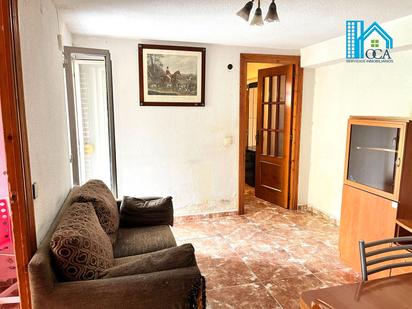Sala d'estar de Pis en venda en  Madrid Capital amb Terrassa i Balcó