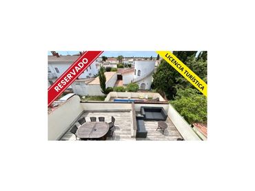 Maison à vendre à Sector Peni 83-B