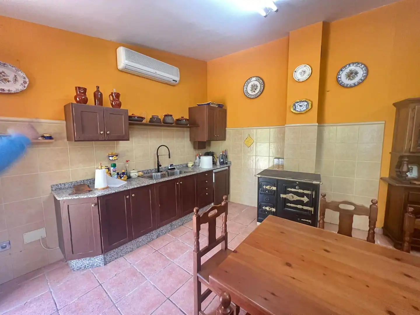 Cuina de Casa o xalet en venda en Ponferrada amb Jardí privat i Moblat