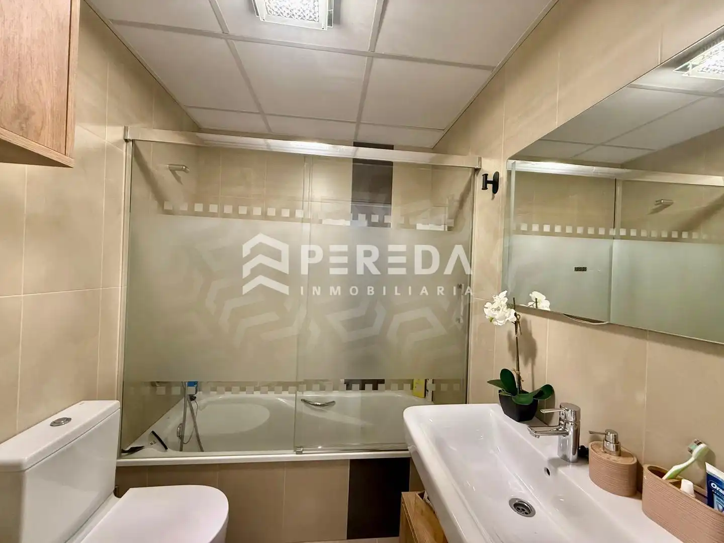 Badezimmer von Dachboden zum Verkauf in Roquetas de Mar mit Terrasse und Gemeinschaftspool