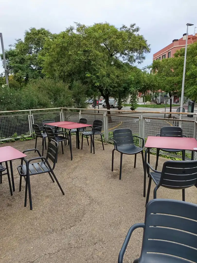 Local comercial en traspàs a Sant Andreu de la Barca, imagen 3