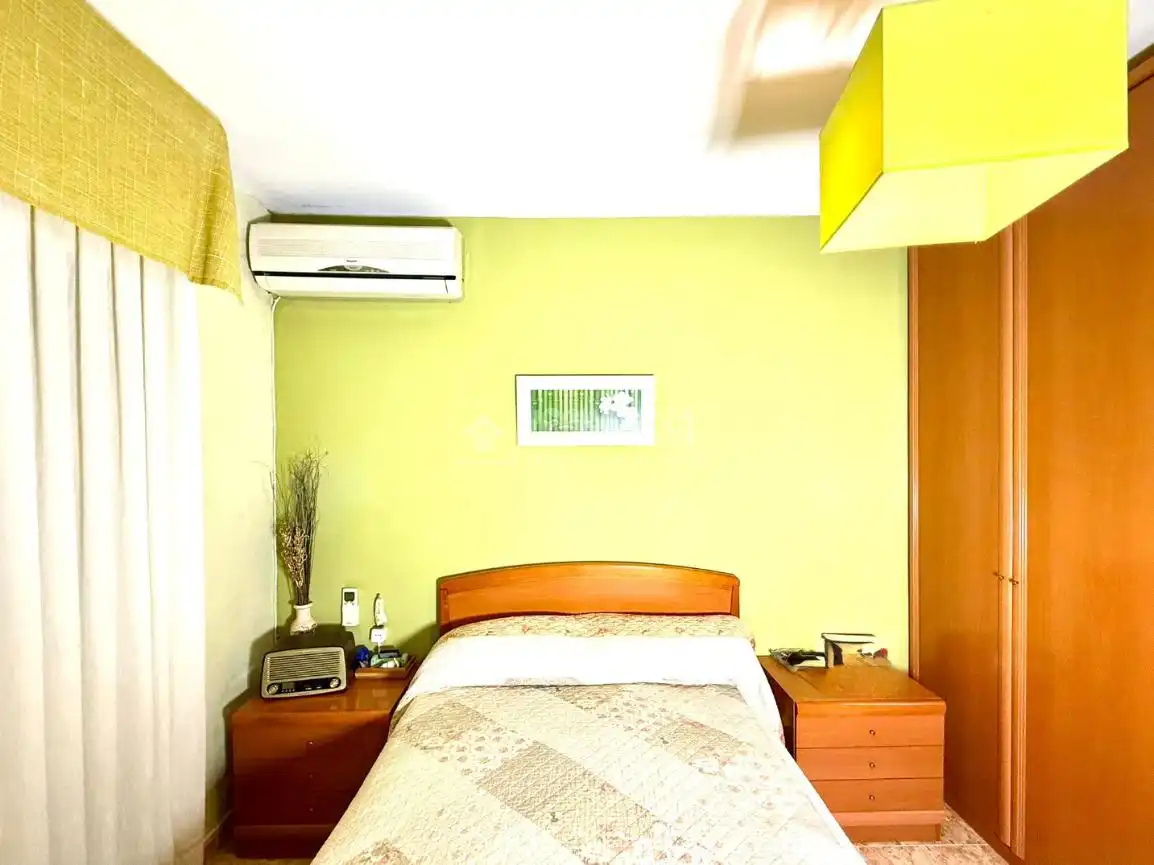 Habitación de Piso en venta en Madrid con Aire acondicionado y Calefacción