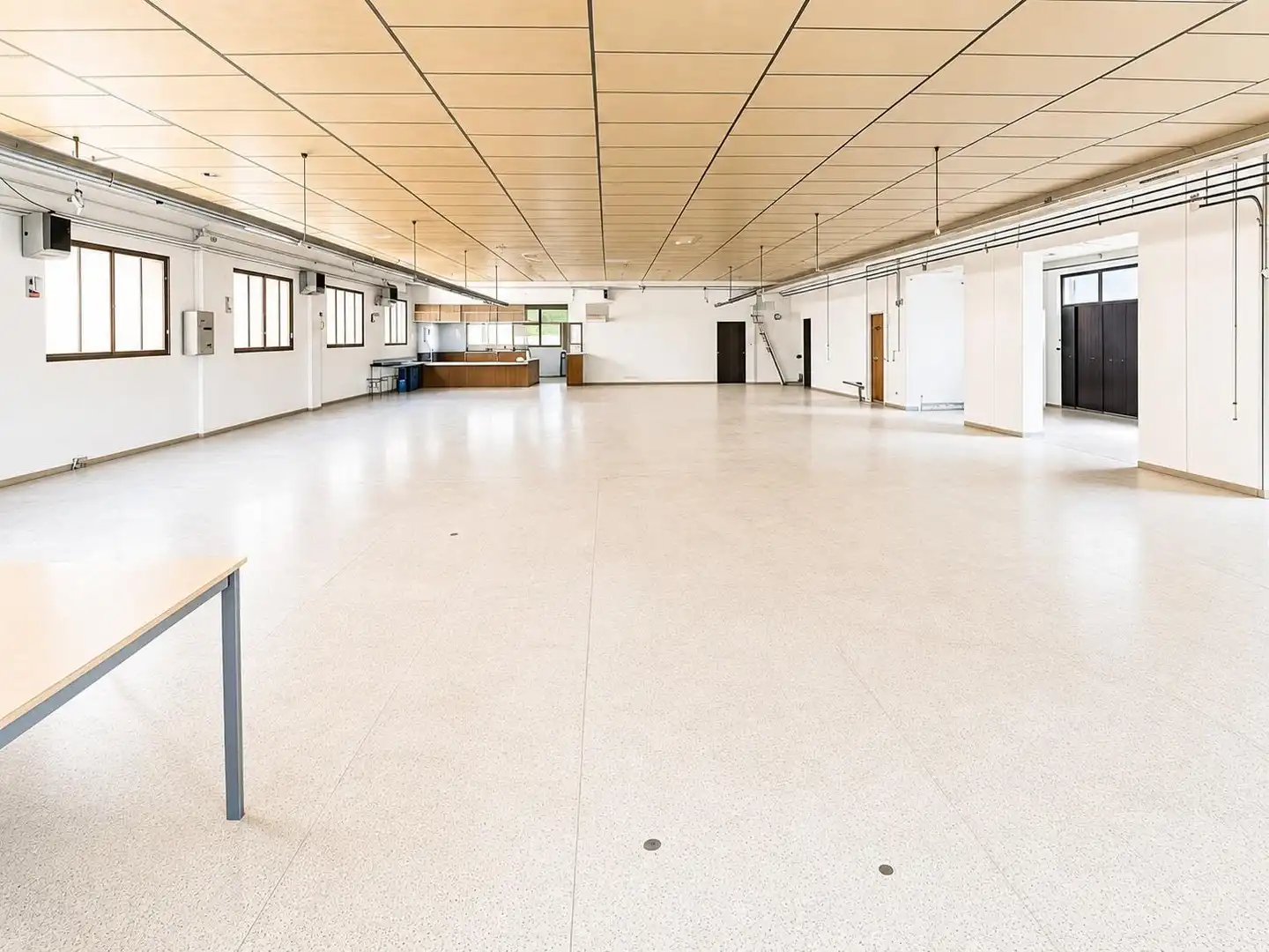 Industrial buildings for sale in Almansa
