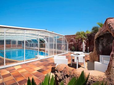 Casa aparellada amb piscina en venda a Playa Blanca