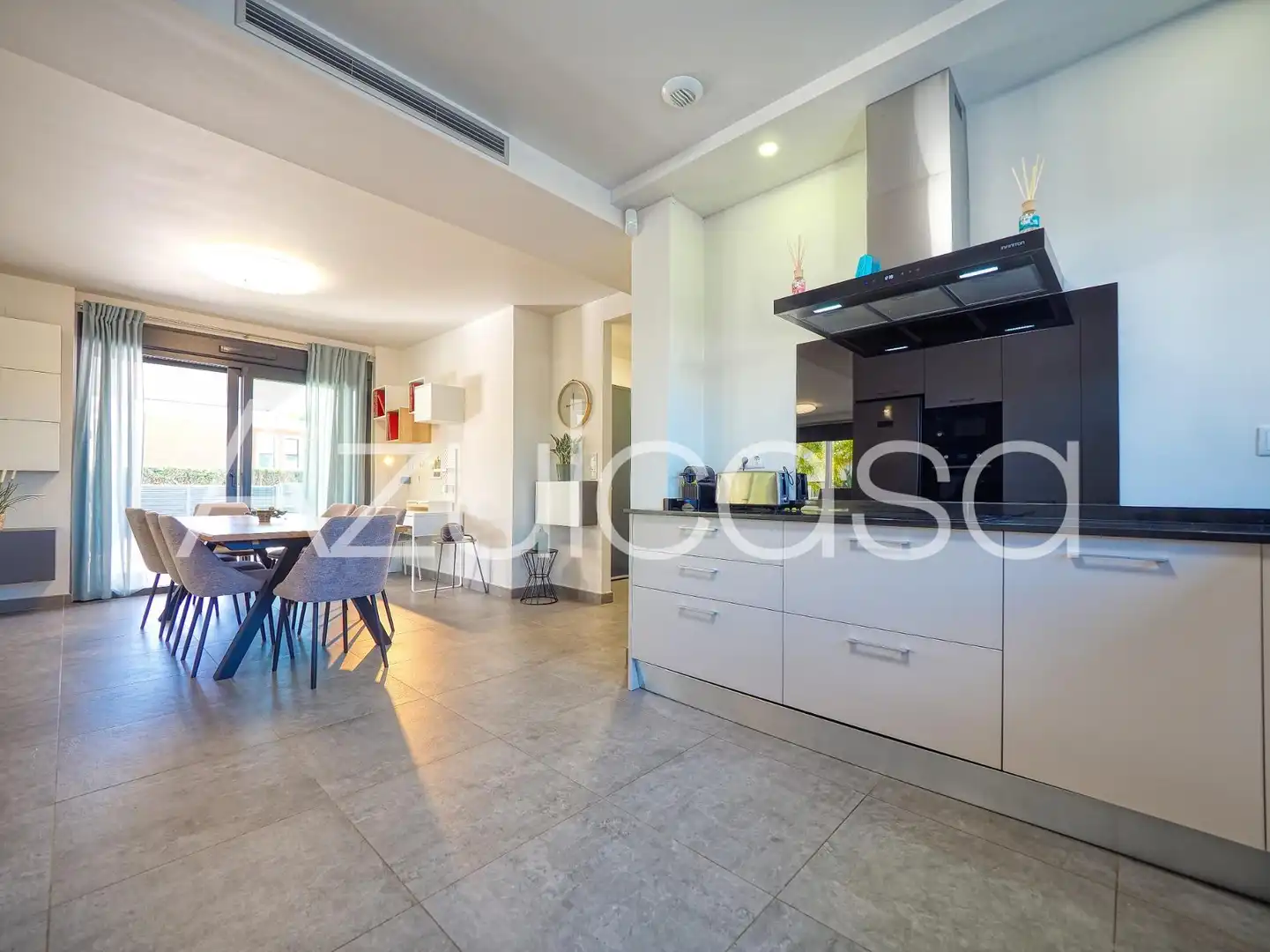 Cocina de Casa o chalet en venta en Sant Joan d'Alacant con Aire acondicionado, Terraza y Piscina