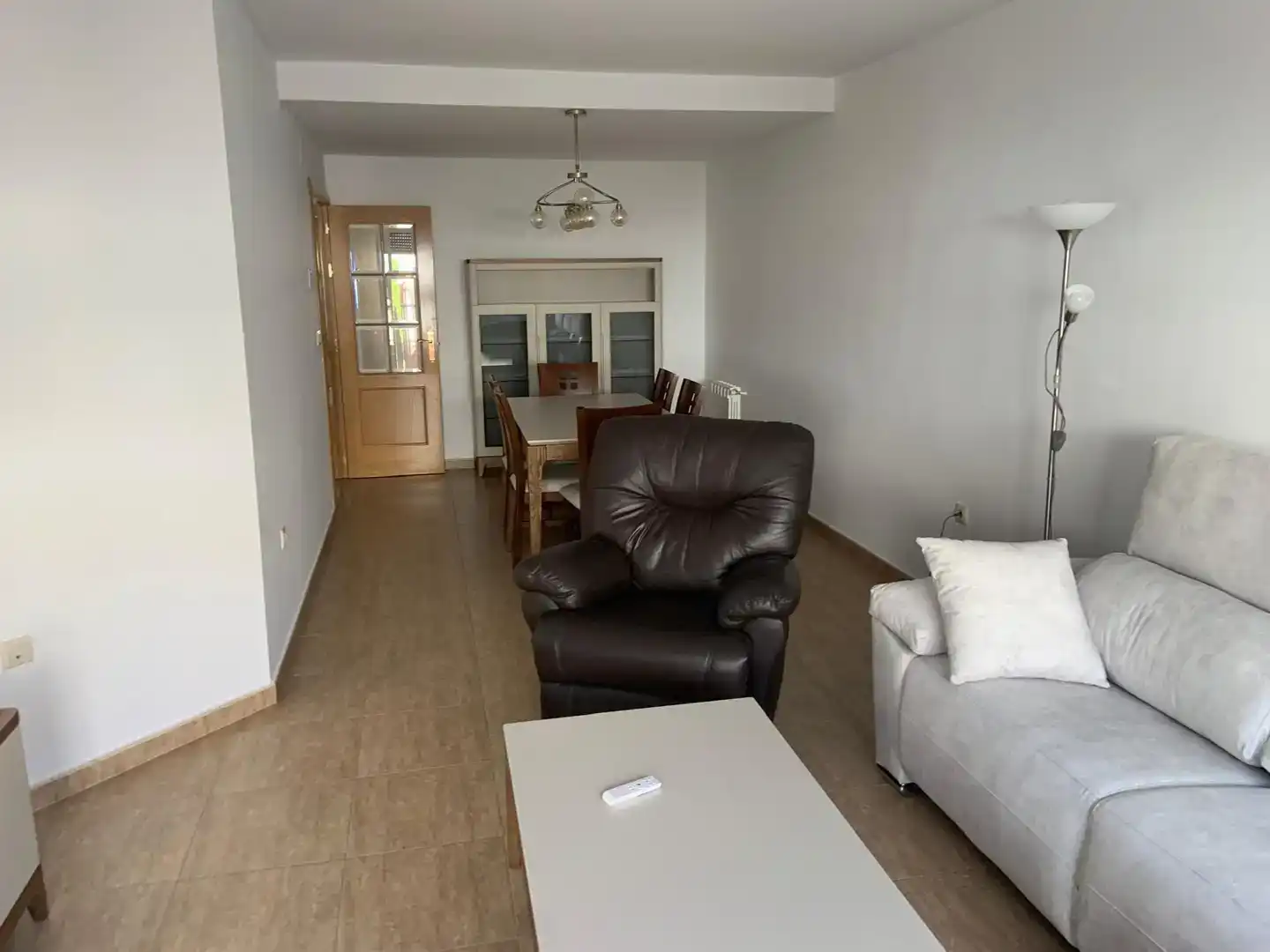 Sala d'estar de Casa adosada en venda en  Albacete Capital amb Aire condicionat