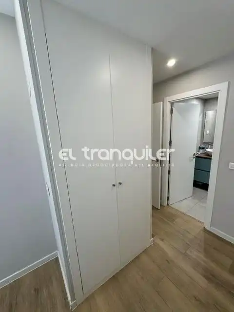 Bedroom of Flat for rent in Madrid  with Air Conditioner, Terrace and Storage room