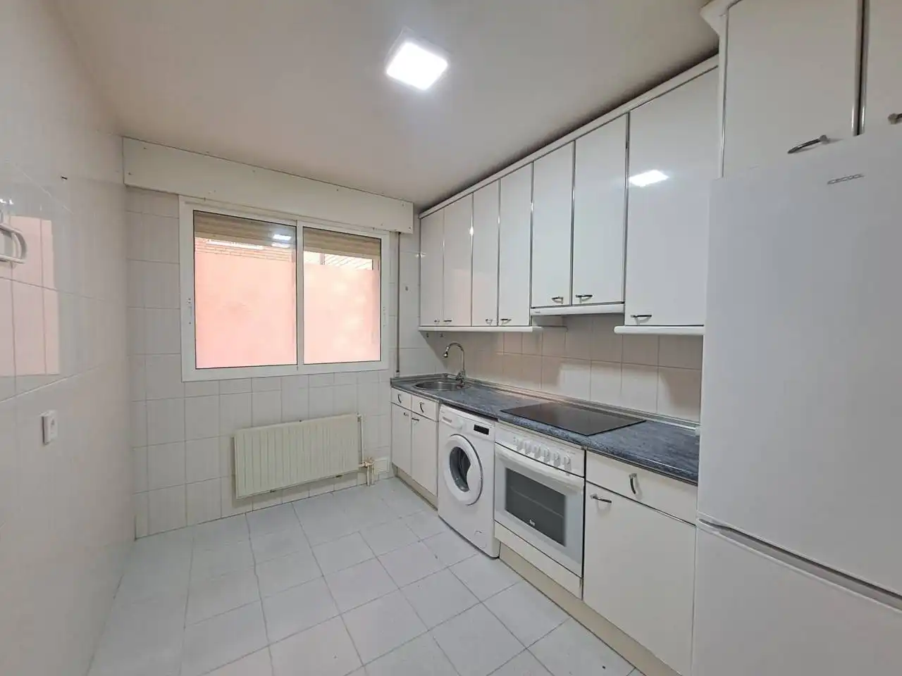Kitchen of Flat for sale in Burgos  with Heating, Parquet flooring and Storage room