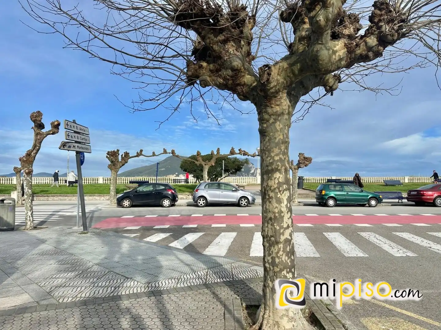 Vista exterior de Casa o chalet de alquiler en Laredo con Calefacción, Jardín privado y Amueblado