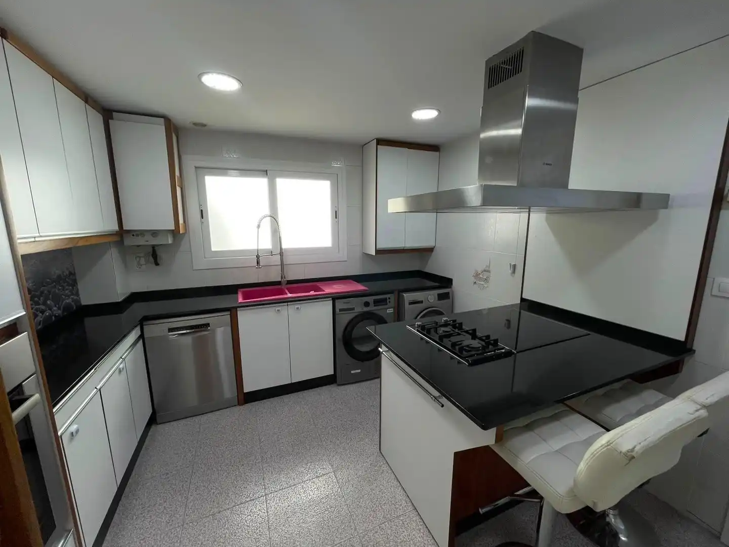 Kitchen of Duplexes for rent in Valencia  with Parquet flooring, Terrace and Furnished