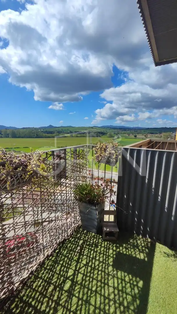 Terraza de Piso en venta en Santa Perpètua de Mogoda con Calefacción, Trastero y Balcón