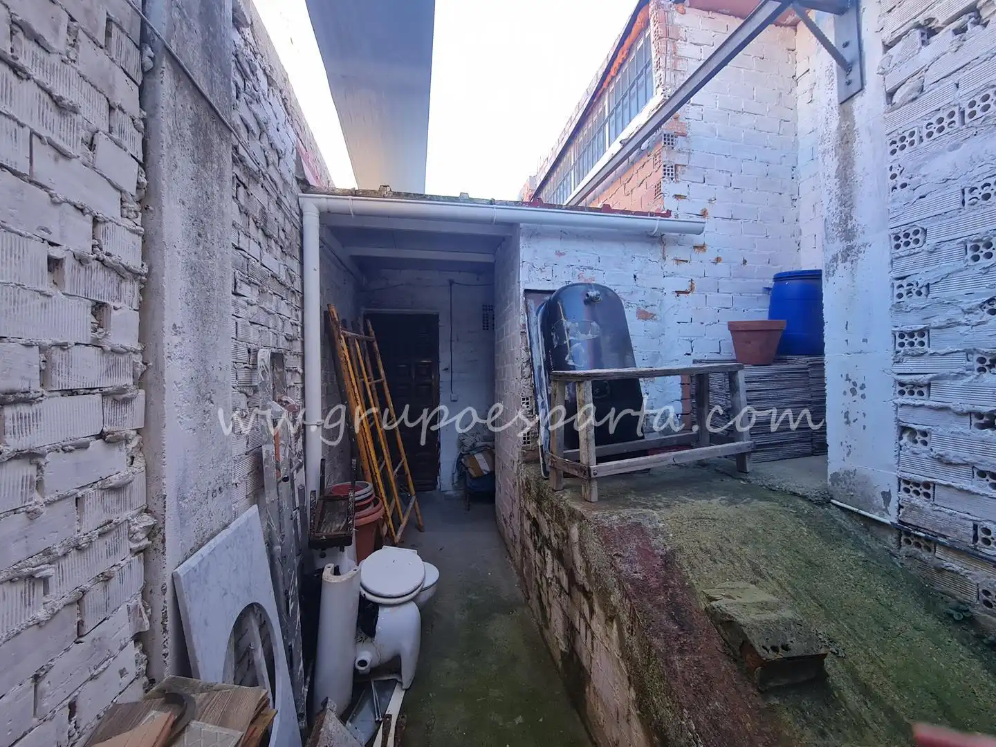 Nave industrial en venta en Santiponce