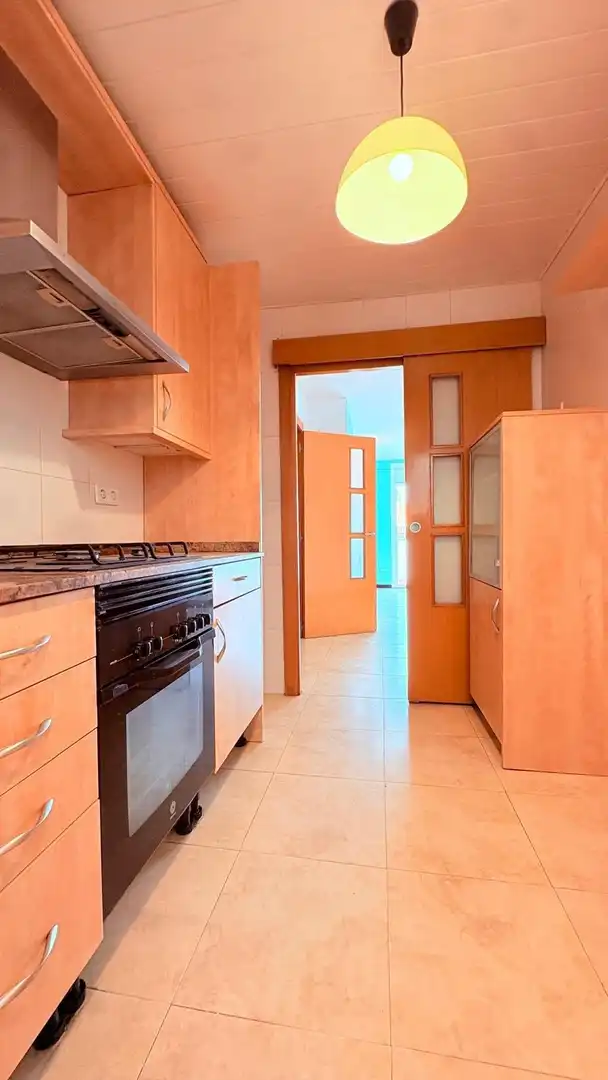 Cocina de Piso en venta en Castellar del Vallès con Calefacción y Terraza