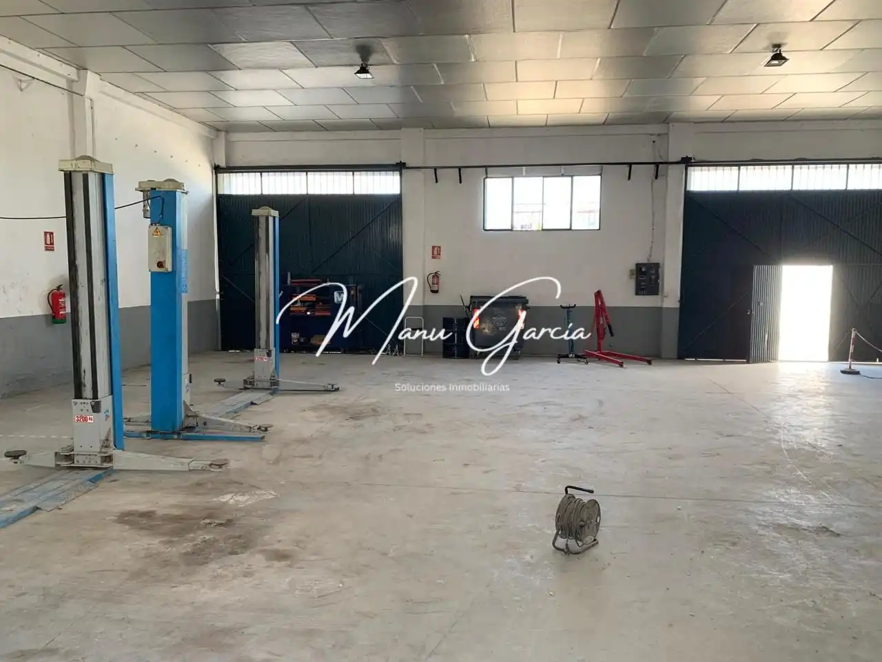 Nave industrial de alquiler en Lucena