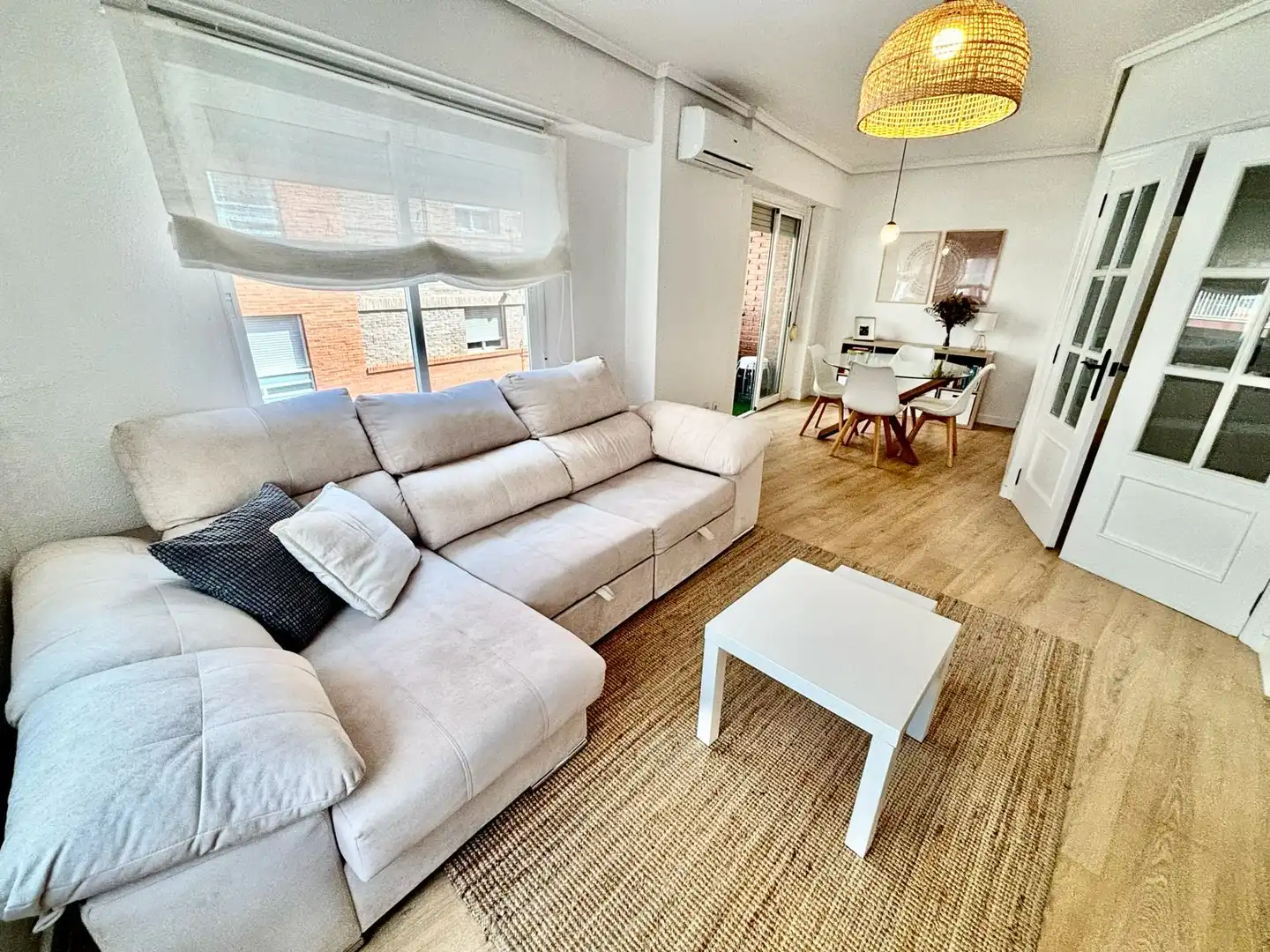 Sala de estar de Piso en venta en Alicante / Alacant con Aire acondicionado y Balcón