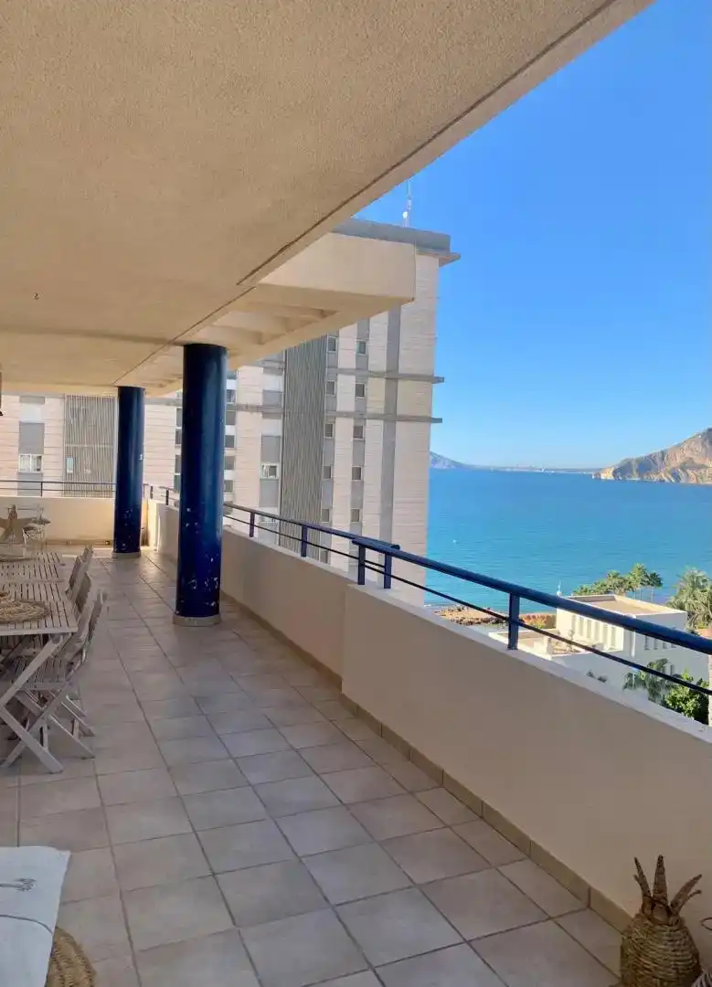 Terrassa de Pis en venda en Calpe / Calp amb Aire condicionat, Piscina i Balcó